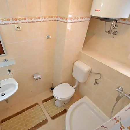 Andri - 80 M From Sea Holiday home *