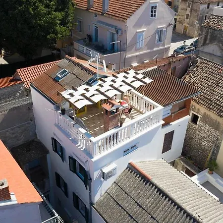 Tatil Evi Andri - 80 M From Sea Sveti Filip i Jakov